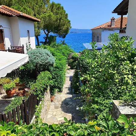 Eleni'S Blue House By Kato Gatzea Apartment Volos Exterior photo