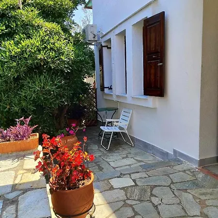 Eleni'S Blue House By Kato Gatzea Apartment Volos Exterior photo