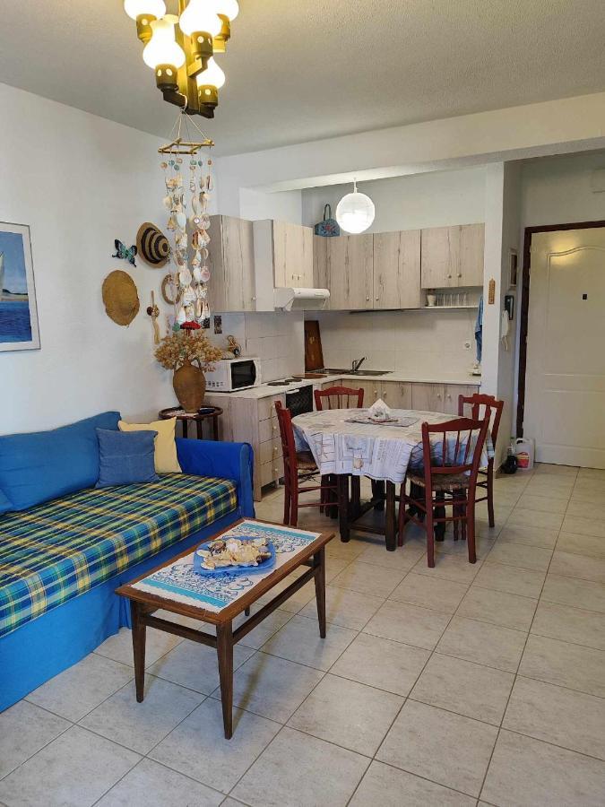 Eleni's Blue House By Kato Gatzea Apartment *