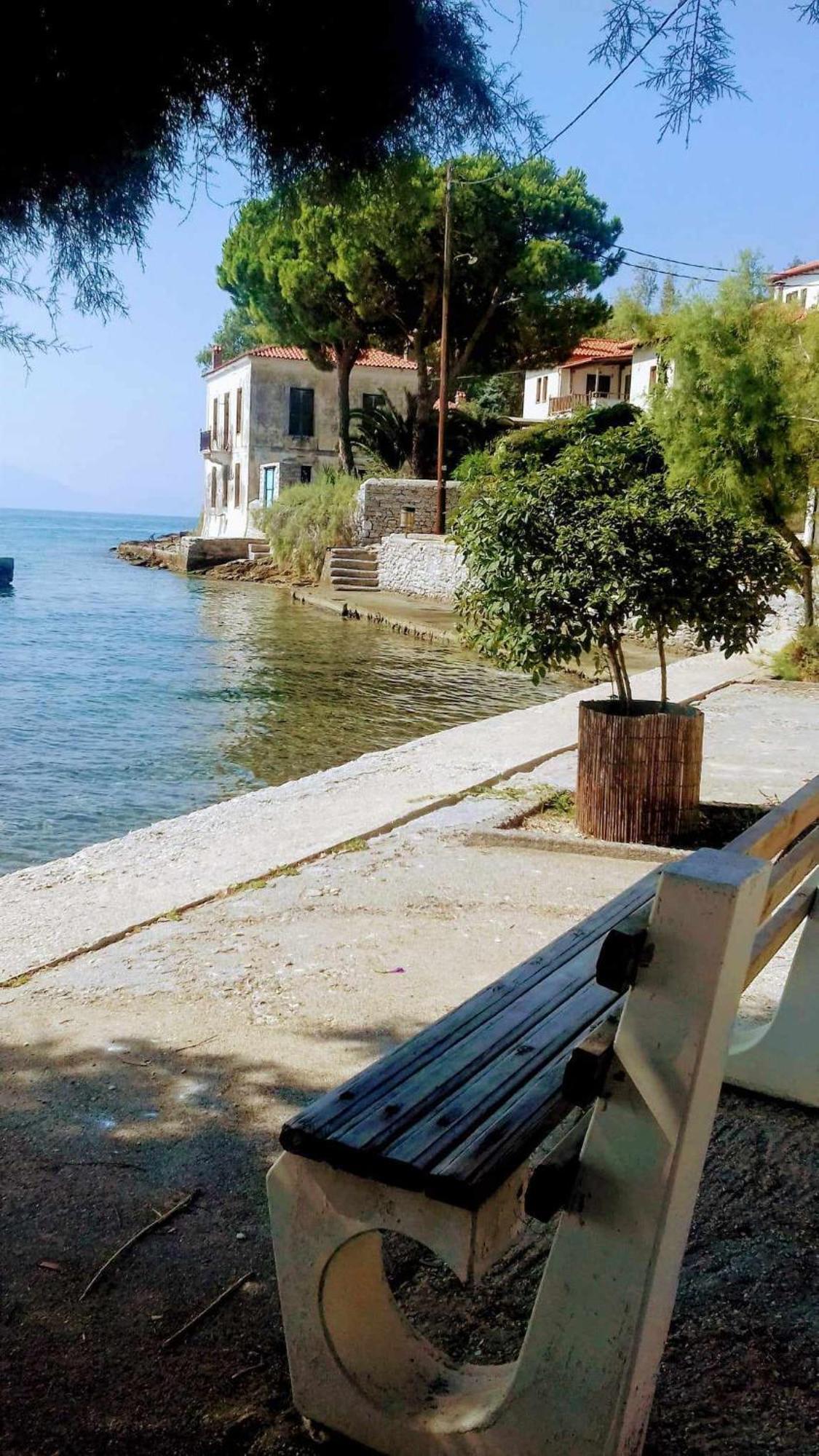Eleni's Blue House By Kato Gatzea Apartment Volos